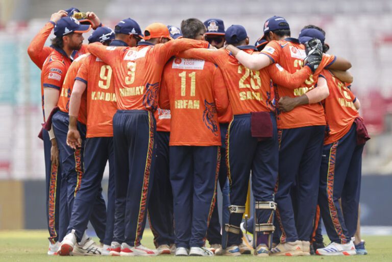 MSC Maratha Royals players make hurdle during match 17 of the T20 Mumbai 2025 between MSC Maratha Royals and Bandra Blasters, held at Dr DY Patil Sports Academy, Navi Mumbai on 8 June 2025.

Photo by Deepak Malik / CREIMAS for T20 Mumbai

RESTRICTED TO EDITORIAL USE
